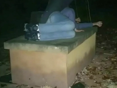 This man slept on his mother’s grave every day, never leaving her side. People couldn’t believe it.