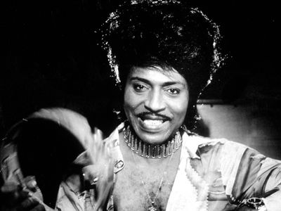 Little Richard, Rock Pioneer Who Broke Musical Barriers, Dead at 87