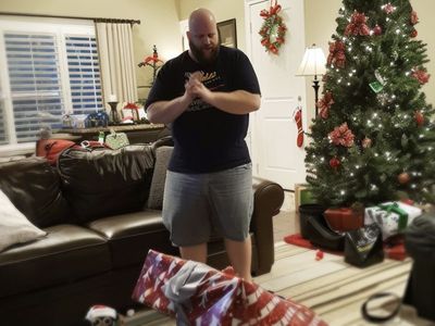 Our Dad Asked the Whole Family to Buy Mom Kitchen Utensils for Christmas as
She's a 'Horrible Cook' — We Decided to Outplay Him