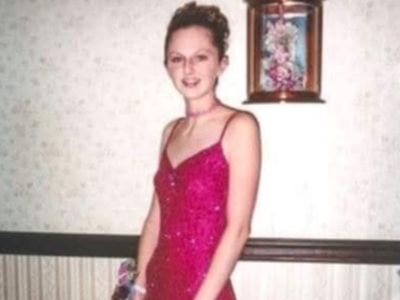 Teen Sells $2K Prom Dress to Fund Friend’s Mom’s Treatment, Discovers She’s a Millionaire 17 Years Later